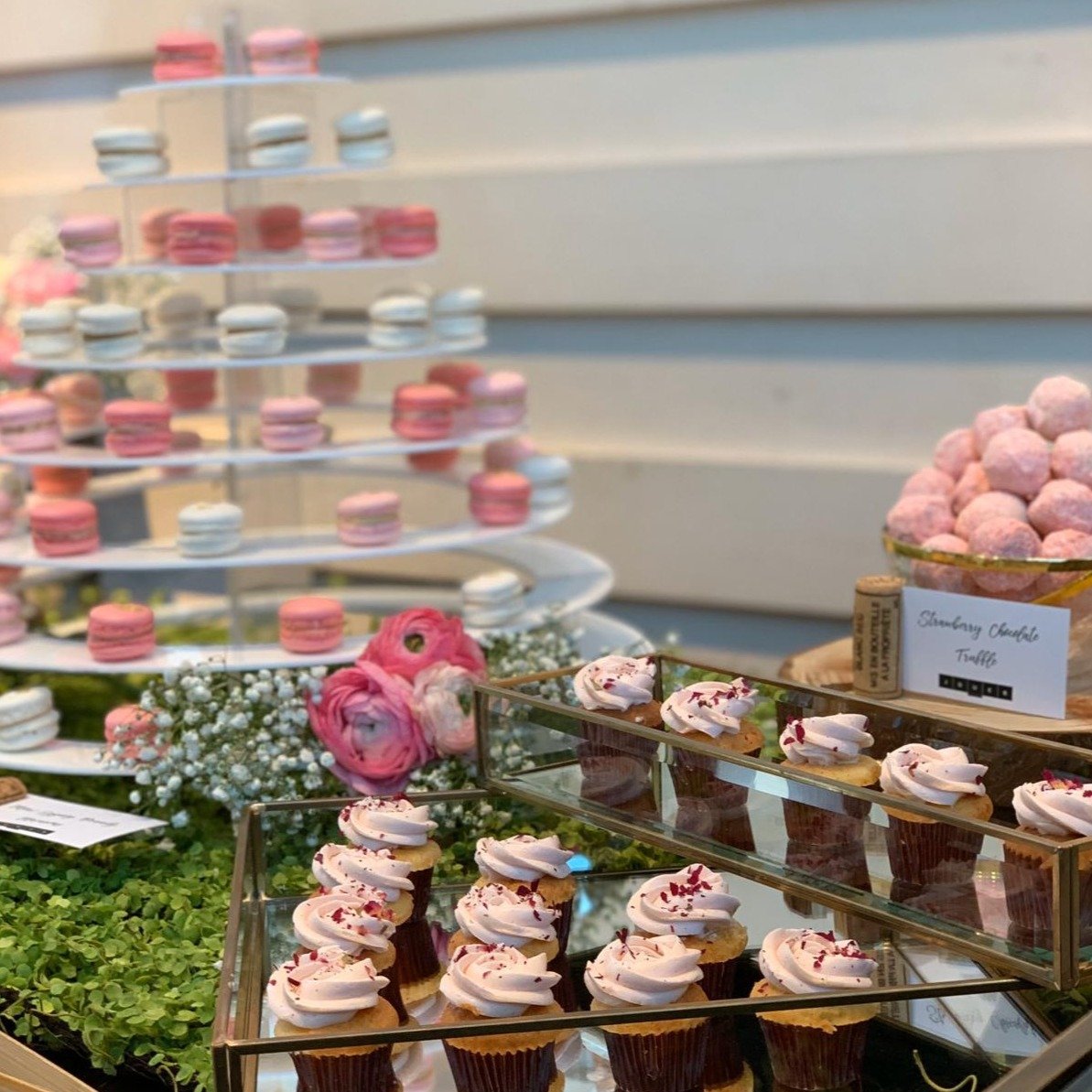 Wedding Dessert Table Package A (120 pcs)